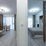Bright And Cozy At A Quiet Location Apartment *