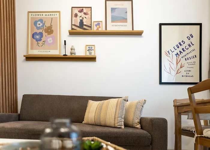 Bright And Cozy At A Quiet Location